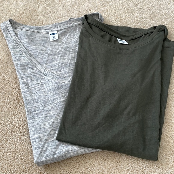 Old navy luxe comfort tees - Picture 1 of 4